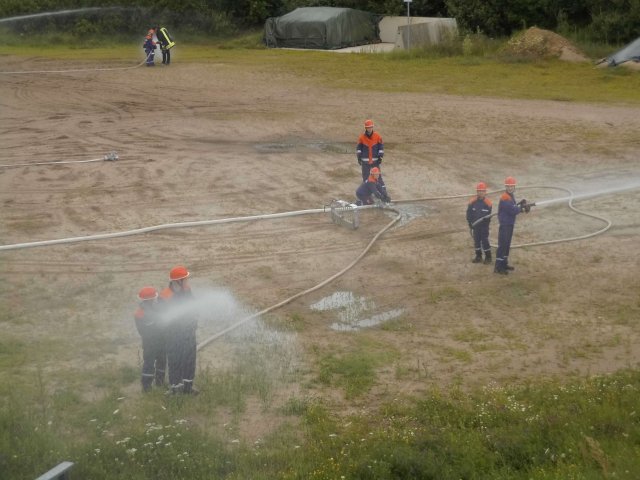 Jugendfeuerwehr Basdow Übung in Dalldorf