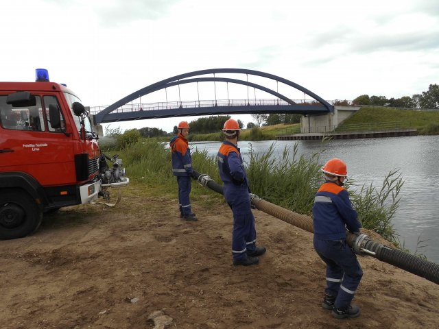 Jugendfeuerwehr Basdow Übung in Dalldorf