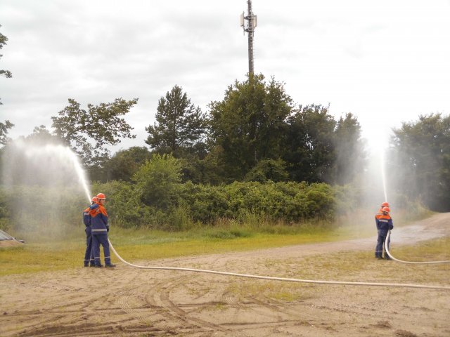 Jugendfeuerwehr Basdow Übung in Dalldorf